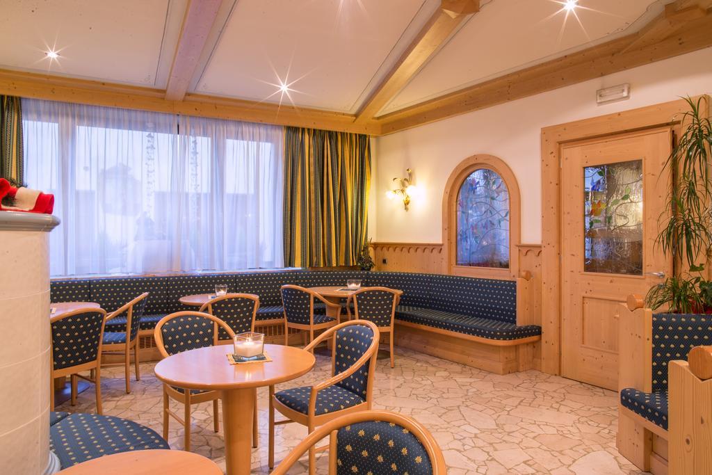 Hotel Al Cervo Tesero Exteriér fotografie