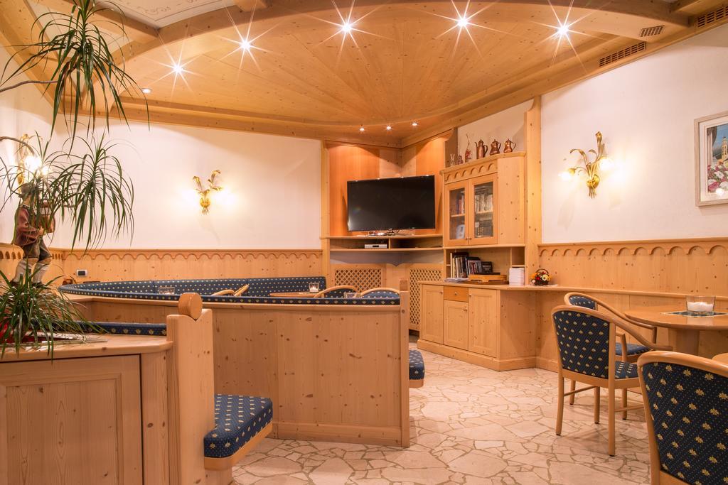 Hotel Al Cervo Tesero Exteriér fotografie